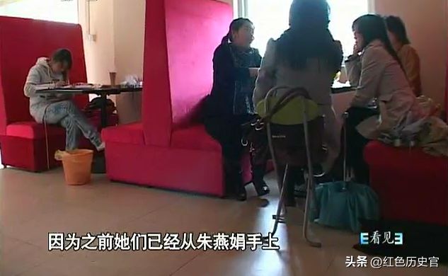 kaiyun体育官方网站农村女孩为孝敬父母一天兼职13份工作称自己无权(图7)